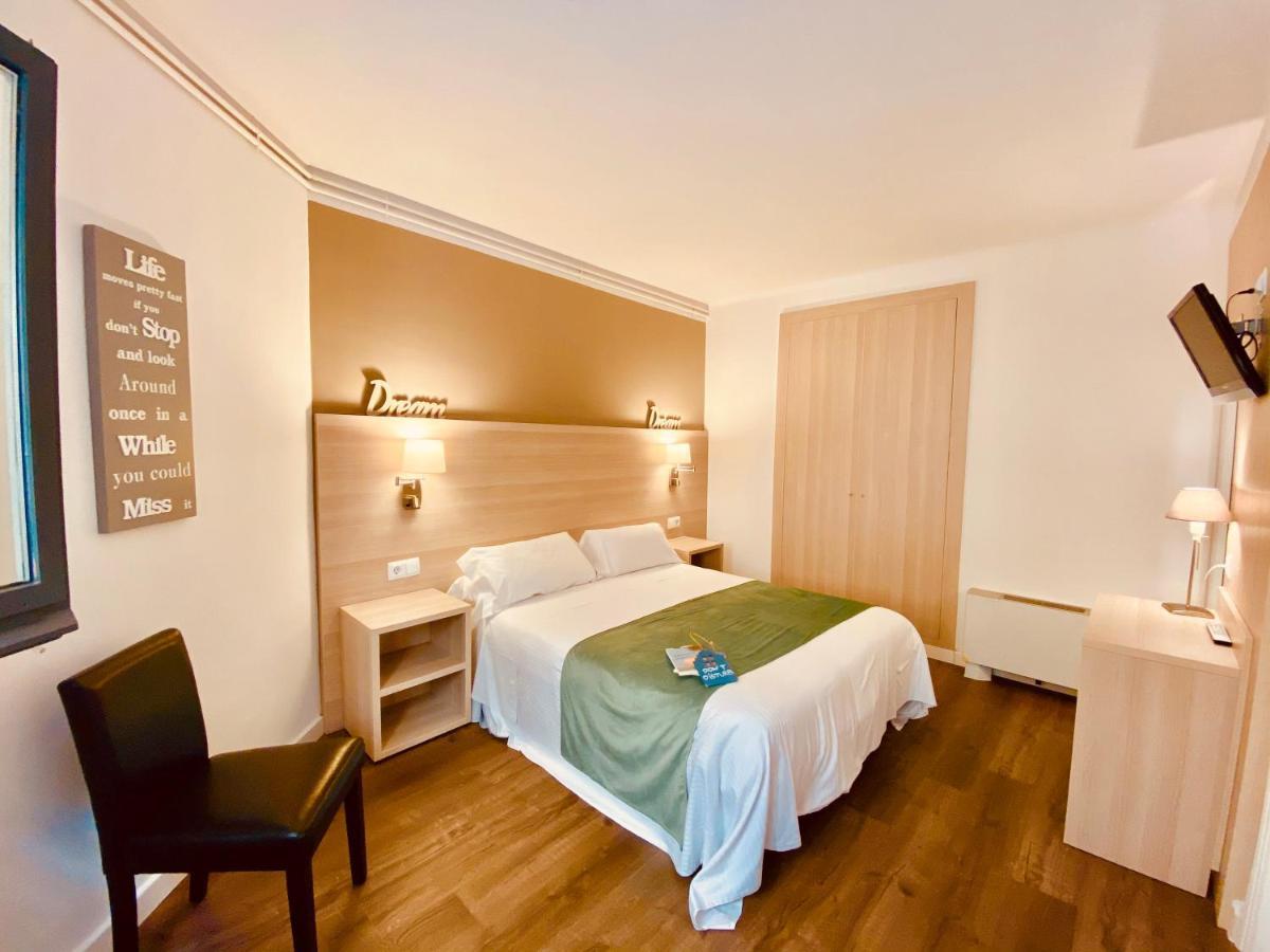 Hotel Carbonell Llançà Extérieur photo