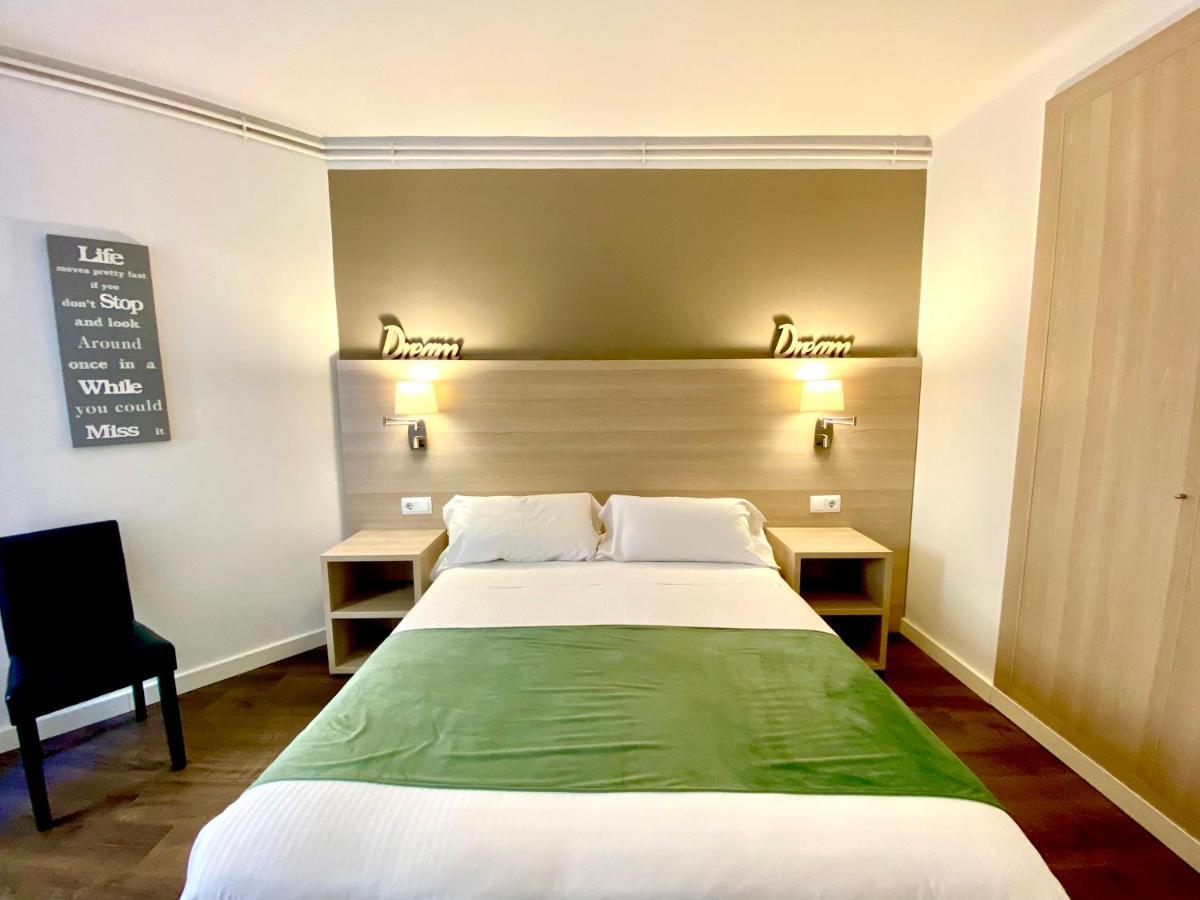 Hotel Carbonell Llançà Extérieur photo