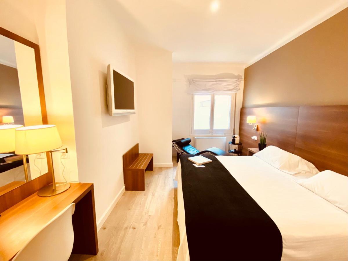 Hotel Carbonell Llançà Extérieur photo