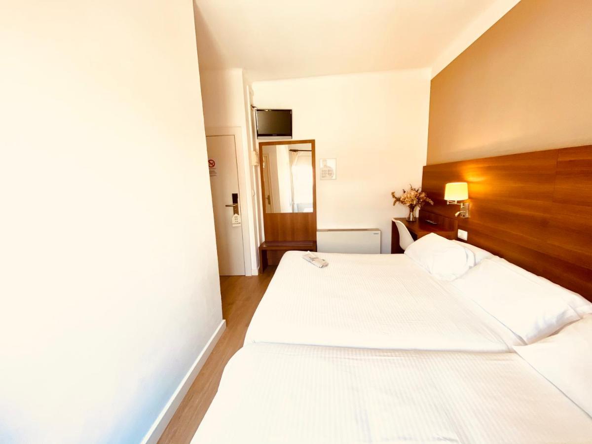 Hotel Carbonell Llançà Extérieur photo