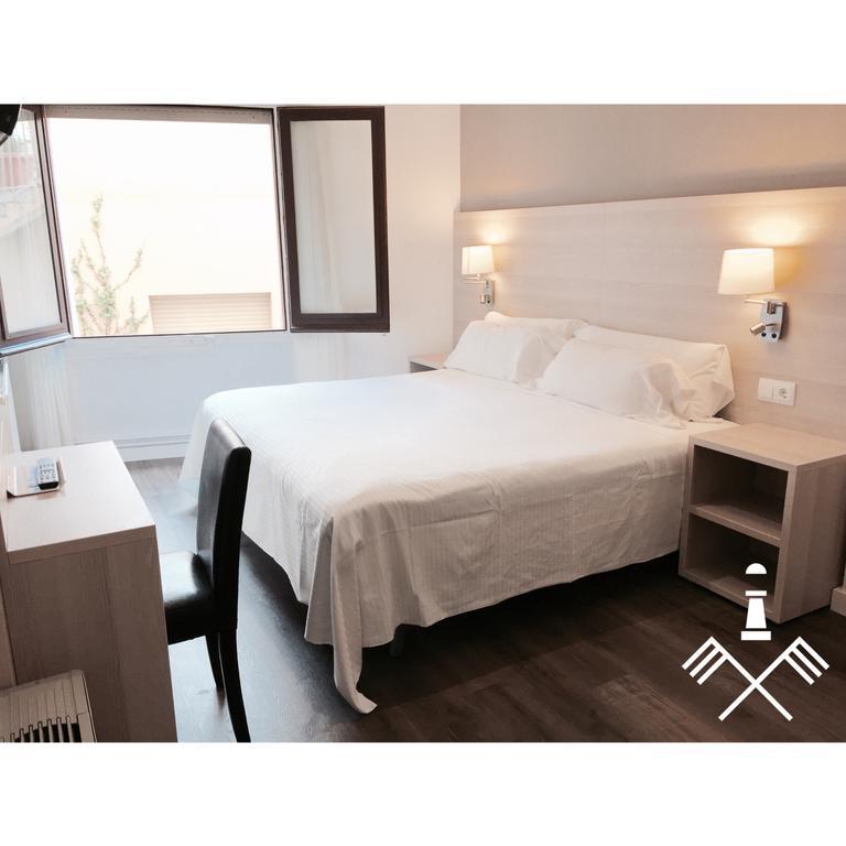 Hotel Carbonell Llançà Extérieur photo