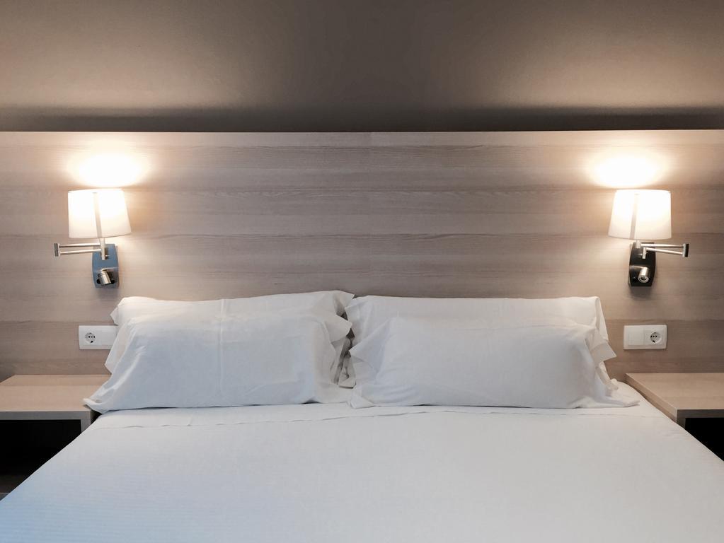Hotel Carbonell Llançà Extérieur photo