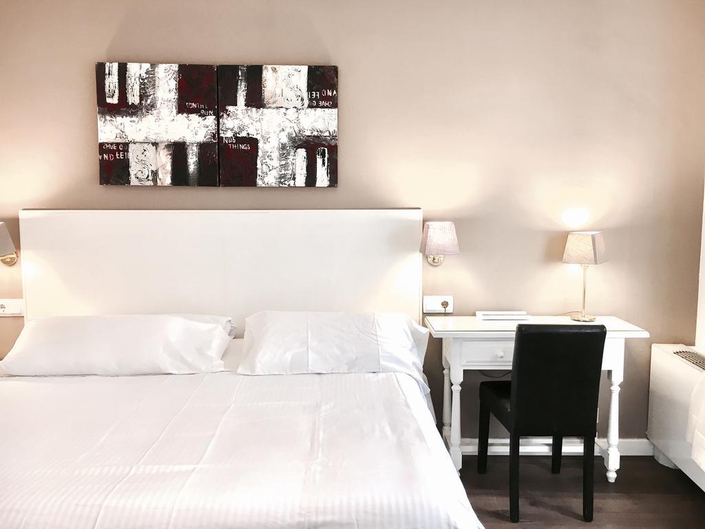 Hotel Carbonell Llançà Extérieur photo